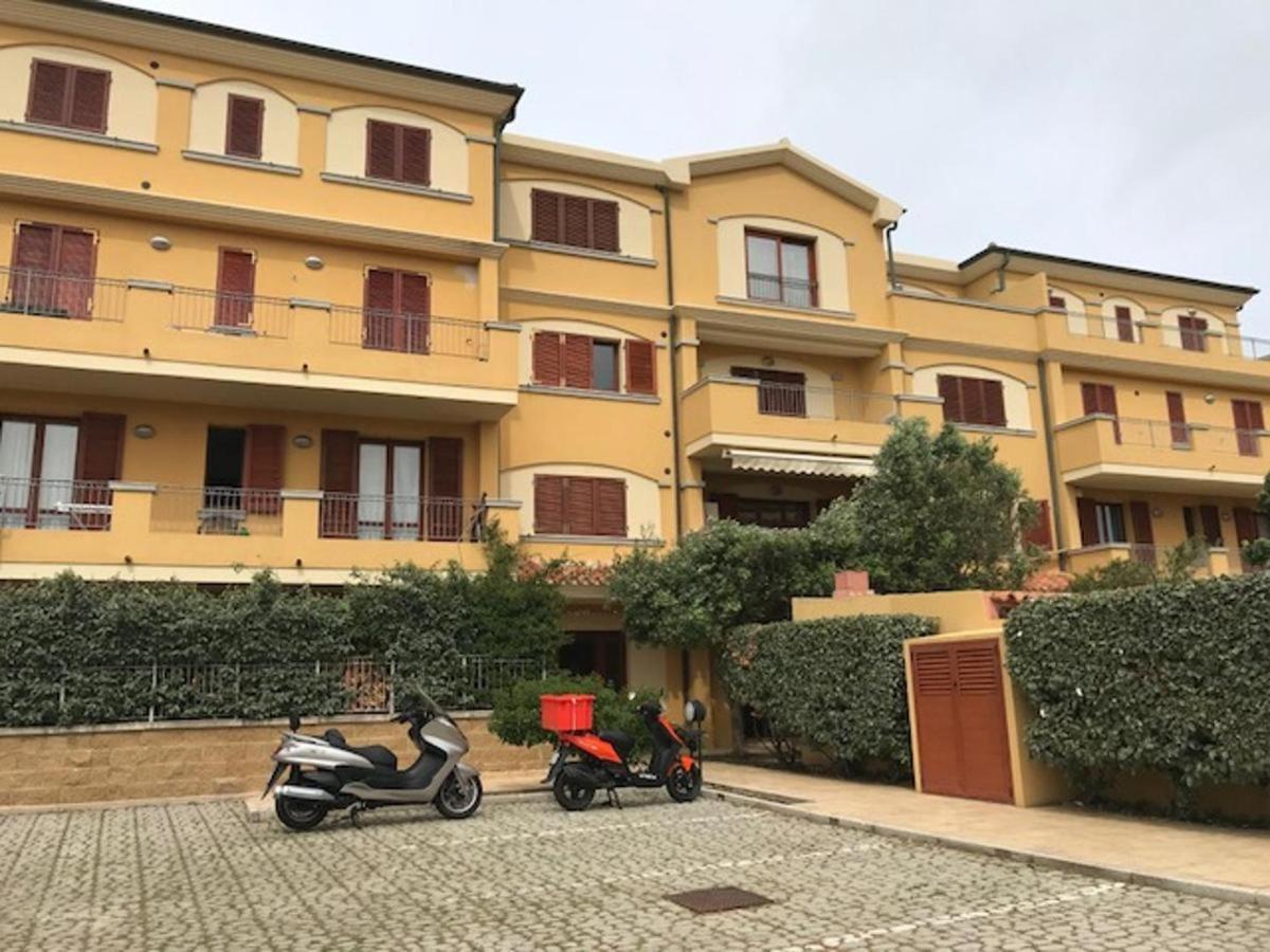 La Casa Azzurra Apartment La Maddalena  Exterior photo